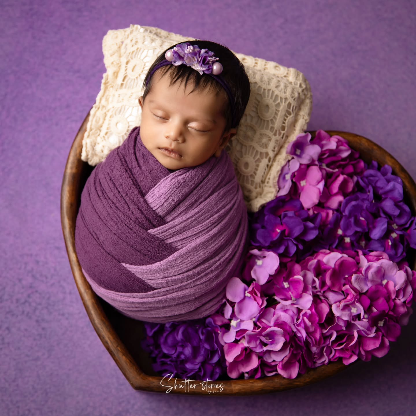 shutterstories_bysneha_1734436382_3525030328340197078_39672286033